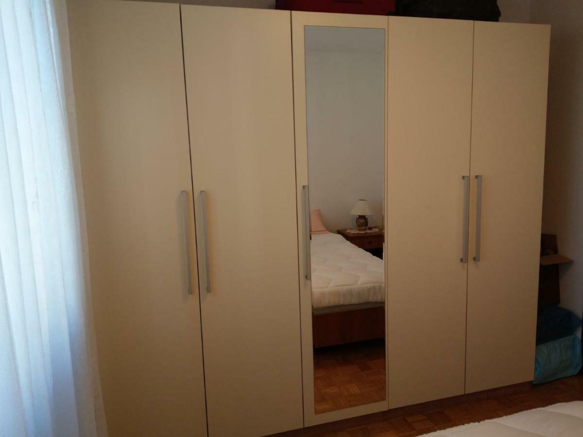 Apartment Koruna 1 Pula Exteriör bild